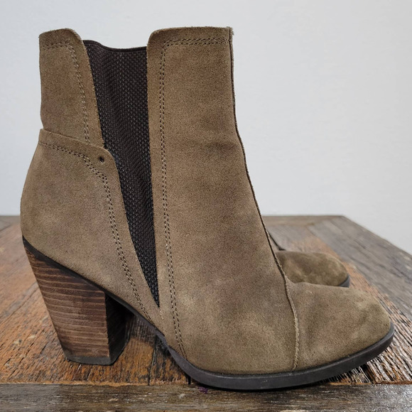Indigo Shoes - Indigo Distressed Suede Pull On Ankle Booties